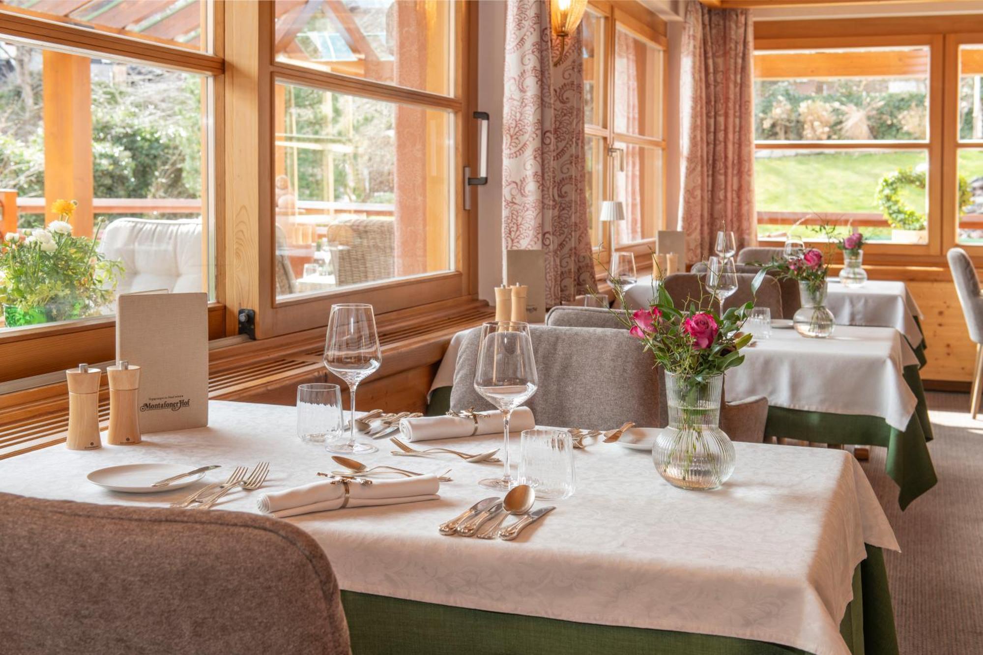 Hotel Montafoner Hof Schruns Екстериор снимка