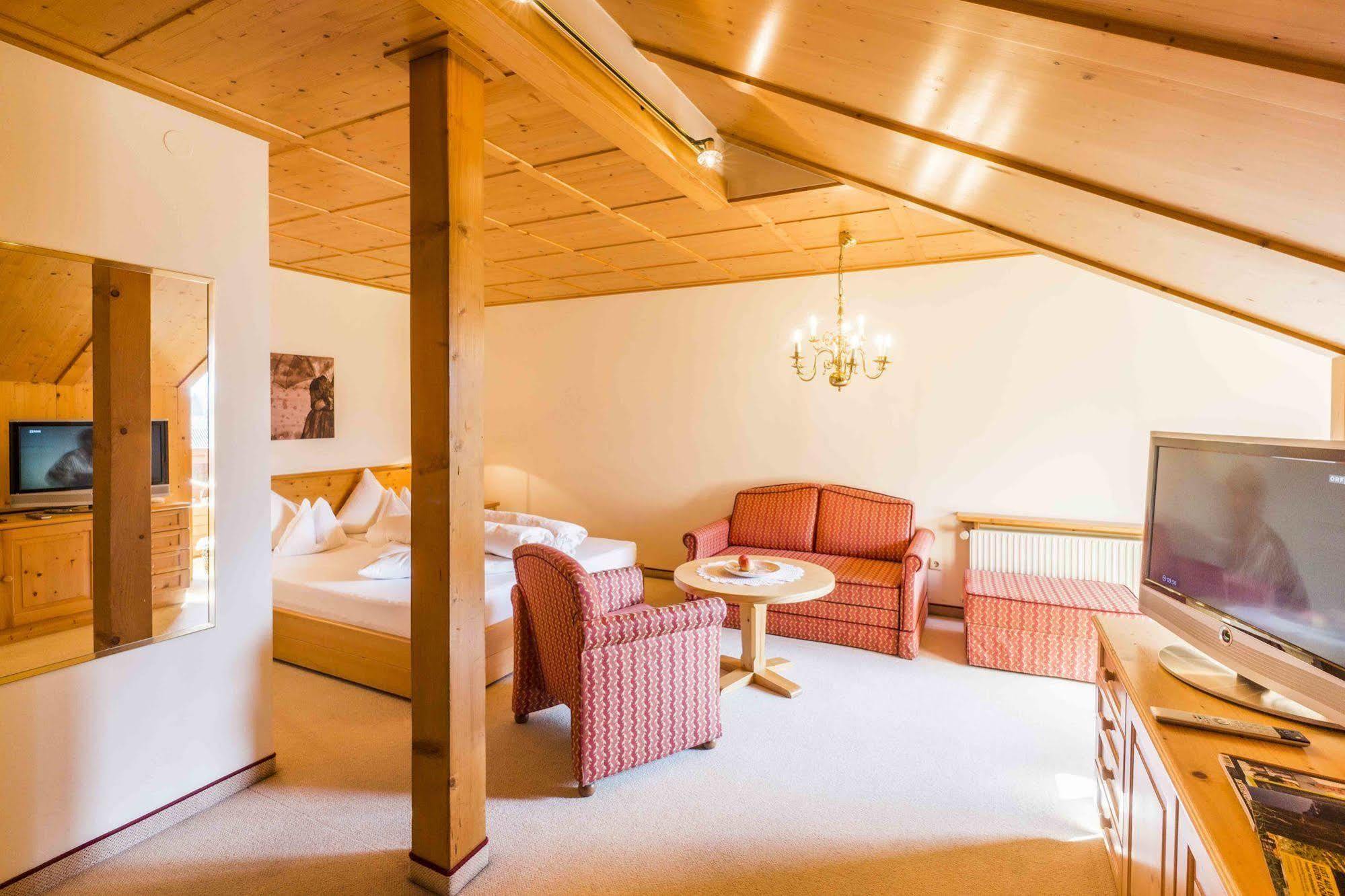 Hotel Montafoner Hof Schruns Екстериор снимка