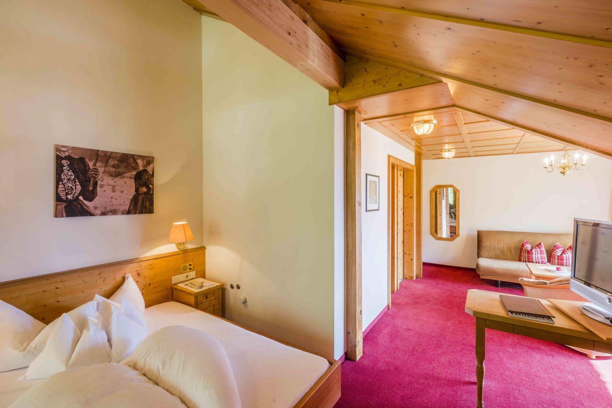 Hotel Montafoner Hof Schruns Екстериор снимка